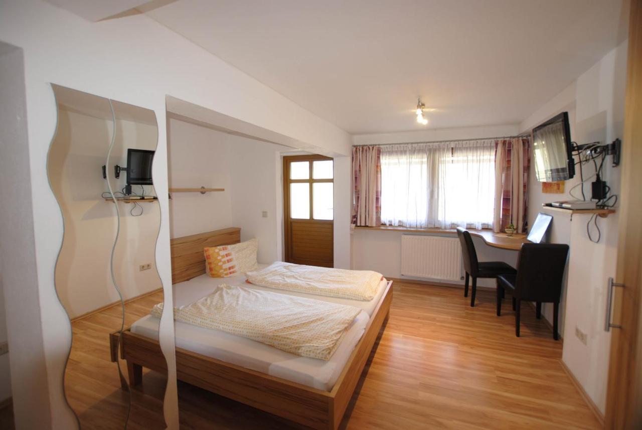 Hotel Gasthof Seeblick Zeutschach Екстер'єр фото