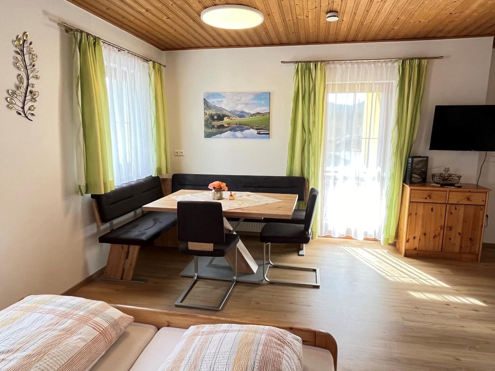 Hotel Gasthof Seeblick Zeutschach Екстер'єр фото